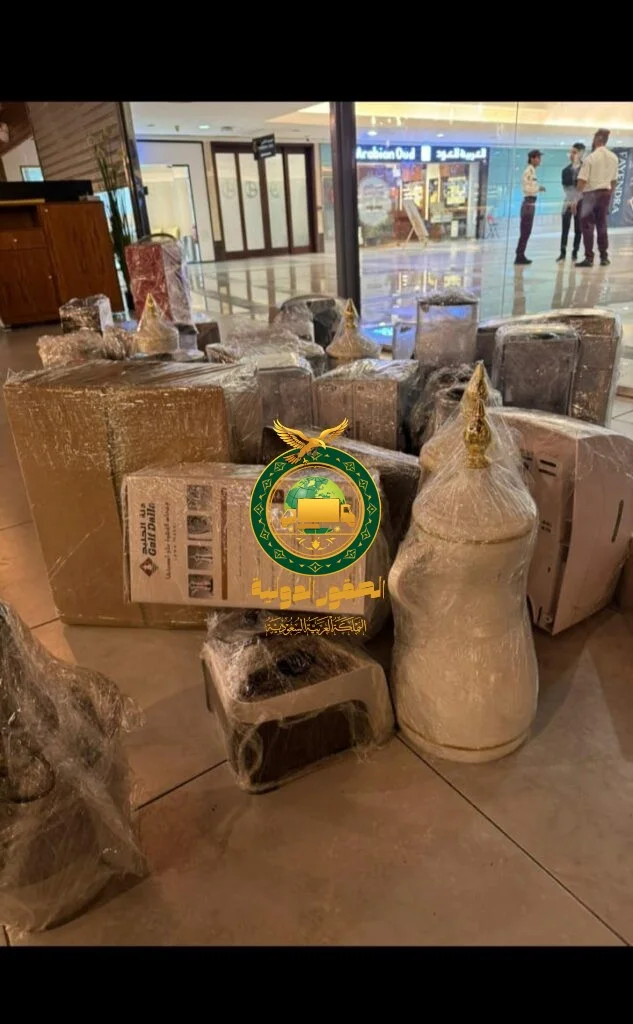 خدمات شركة الصقور الدولية لنقل وتغليف الأثاث - صورة 1819